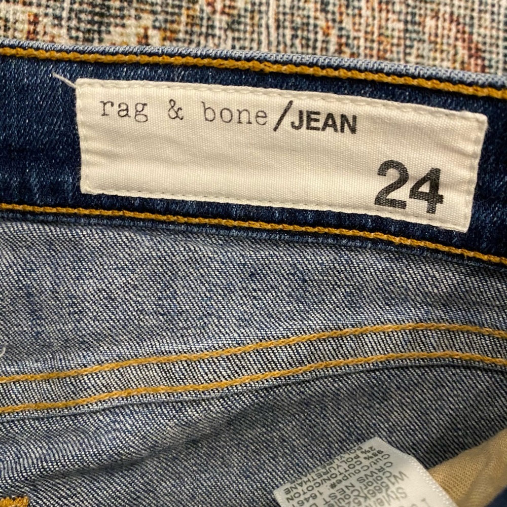 Rag & Bone size 24 blue jeans